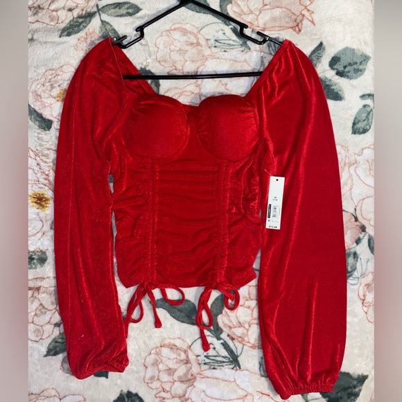 Red Top - Picture 2 of 4